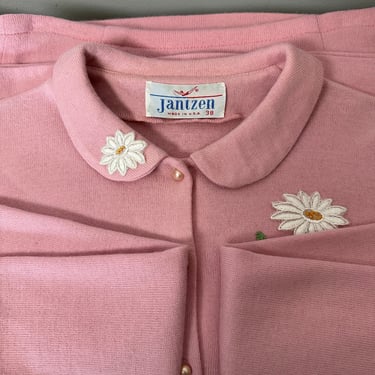 Pink sweater set with daisy flowers Vintage 60’s Jantzen knit suit 2pc A- line skirt knit Pearly buttons~ Sweet Spring cardigan floral/ Med 