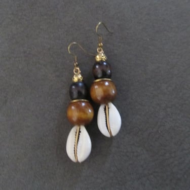 Bold chunky cowrie shell earrings, gold 