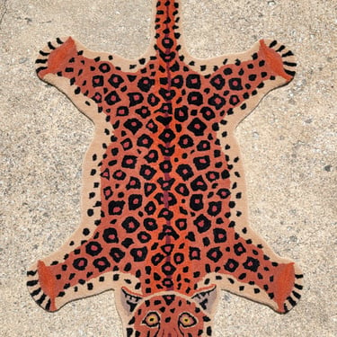 Tufted Cheetah Hunting Rug