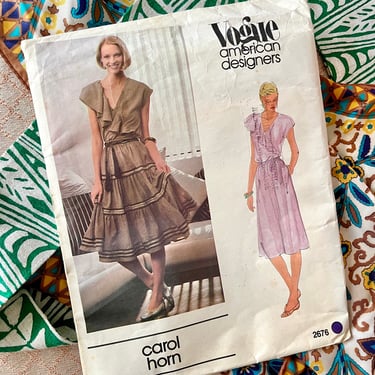 Vintage Vogue Sewing Pattern, Dress, Top, Skirt, Ruffle, FACTORY FOLDED and Complete Instructions, American Designers 