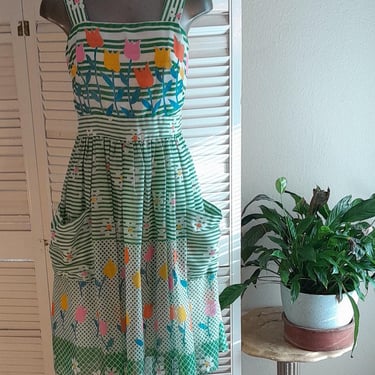 Vintage 60s Miss Elliette Sundress Green and White / Tulips / Pockets / S 