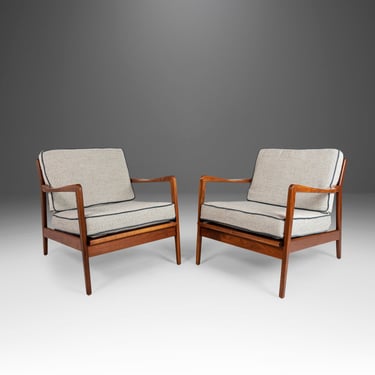 Set of Two (2) Lounge Chairs After Ib Kofod-Larsen on a Walnut Frame with New Tweed Upholstery, c. 1950s 