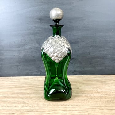 Emerald green kluk kluk decanter with pewter grapes 