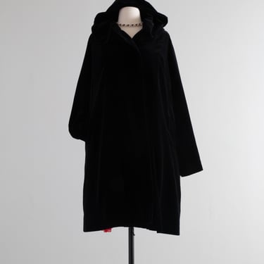 Dramatic 1950's Black Velvet Hooded Opera Coat / Medium