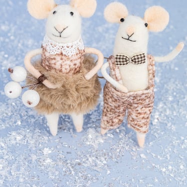 Festive Florence &amp; To the Nines Nelson Mouse Ornaments