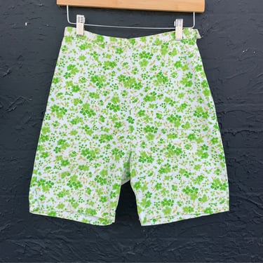 1960s green and white floral shorts 