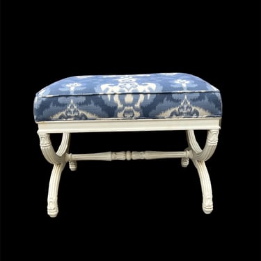 Beautiful newly upholstered vintage ottoman with matching pillows 