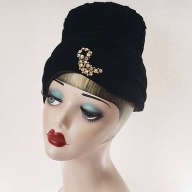 1950s Black Velvet Toque Hat Rhinestone Brooch / 50s Midcentury Modern Tall Evening Party Dressy Cocktail Hat / Desi 