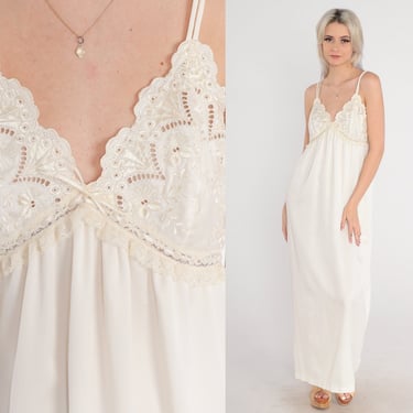 Floral Embroidered Slip Dress 70s Nightgown Off White Cutout Maxi Lingerie Dress Retro Empire Waist Long Romantic Vintage 1970s Medium M 