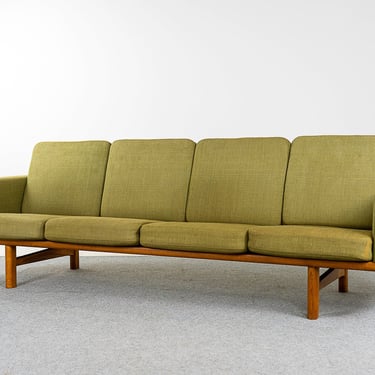 Oak GE-236 Sofa by Hans Wegner for Getama - (320-119) 