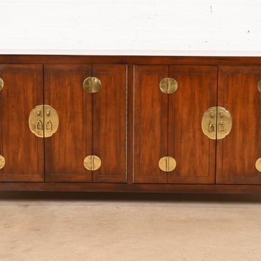 Henredon Hollywood Regency Chinoiserie Walnut and Brass Sideboard Credenza, Circa 1970s