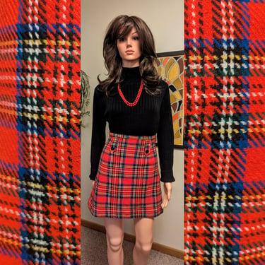 Vintage 1970s Red & Black Plaid Mini Skirt with Button Detail / 60s 70s Preppy Academia Fall Winter / Small 