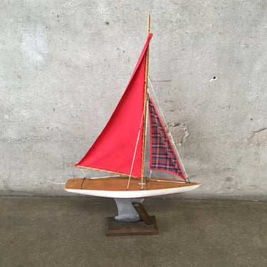 Small Sailboat Model