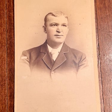 Antique Photo Cabinet Card Photograph Victorian Man Portrait Chicago 