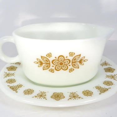 Vintage Pyrex Butterfly Gold Serving Pieces - Pyrex Gravy Boat 