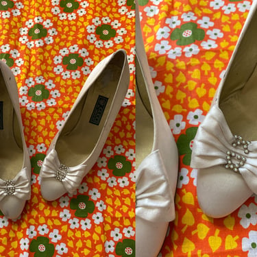 Vintage 60s Gucci Ivory Satin Bow Pearl Pumps Heels Made In Italy 
