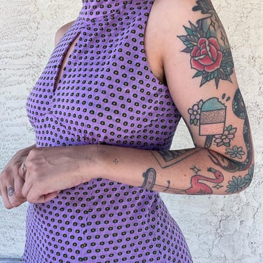 1960s purple sleeveless trippy polka dot mini dress with keyhole cutout 