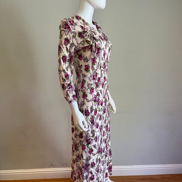 It's Time to Celebrate - Vintage 1940s Magenta Floral & Ribbons Printed Rayon Dress - 4/6 