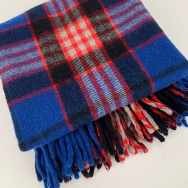 Vintage Throw Blanket - Stadium Blanket - Beautiful Plaid - Fringe on 2 Ends - 51 Inches x 53 Inches 