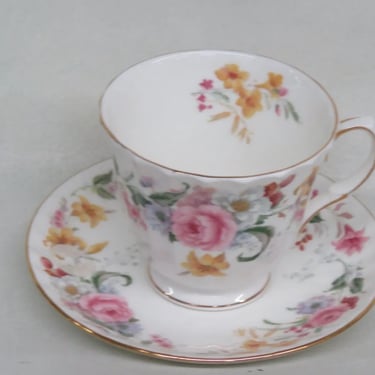 Duchess Memories 630 Bone China Wildflowers Floral Tea Cup and Saucer Set 3260B