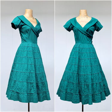 Vintage 1950s Green Cotton Patio Dress, 50s Summer Party Frock w/Full Tiered Pin-tucked Skirt, Bonwit Teller, Small 35