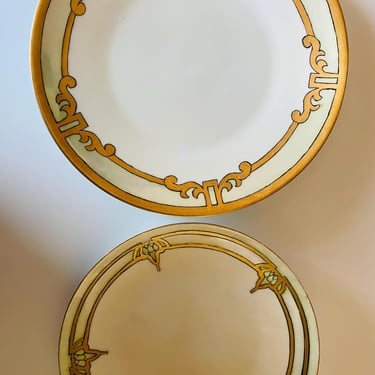 Vintage Heinrich & Co H  C Bavaria Porcelain Plates Gold Green Trim Signed Collins-  7.5