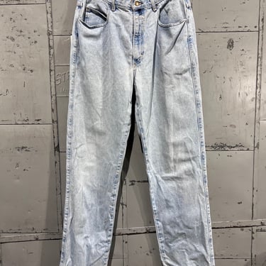 80s size 32 waist distressed Blue light wash Marthé Girbaud francois denim jeans high waisted relaxed tapered leg 