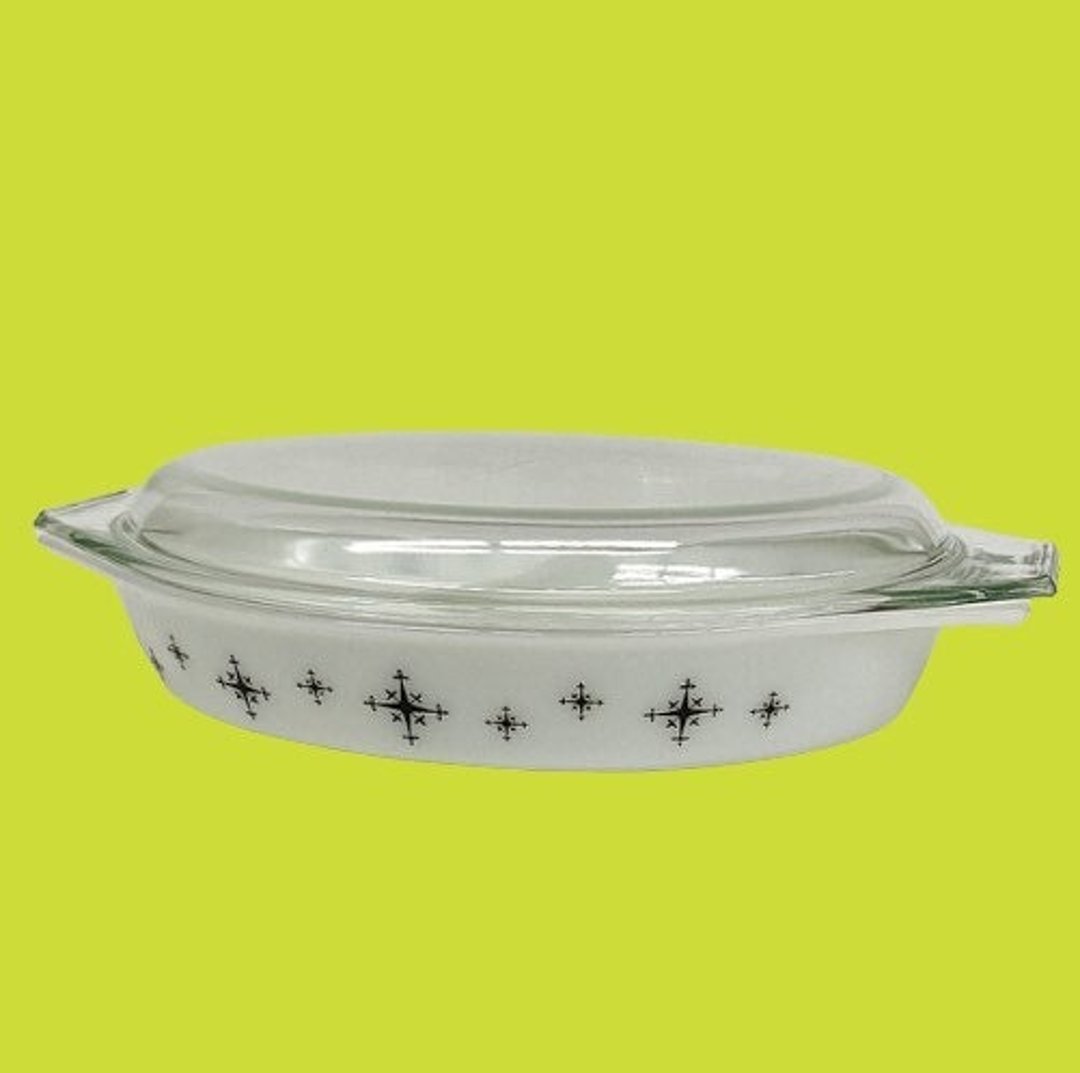 Pyrex compass divided casserole dish with cover vintage Pyrex cookware