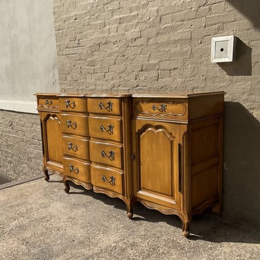 French Provencial Style Chest of Drawers