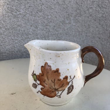 Vintage small creamer by Metlox pottery Poppytrail brown maple leaf pattern made in California 