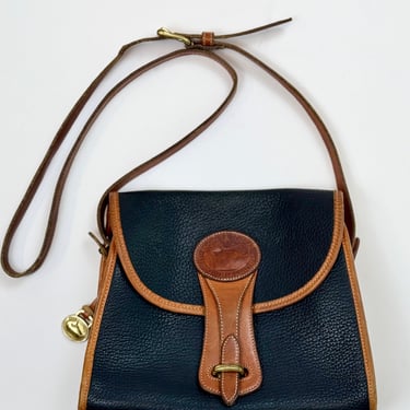 Classic Dooney and Bourke bag