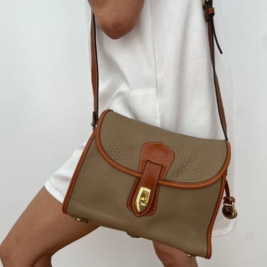 Vintage Hazel Wood Dooney & Bourke Leather Shoulder Bag
