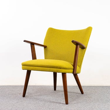 Danish Modern Teak Lounge Chair - (324-150) 