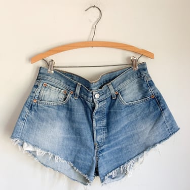 Vintage Levis 501 Cut-Off Denim Shorts / 32" waist 