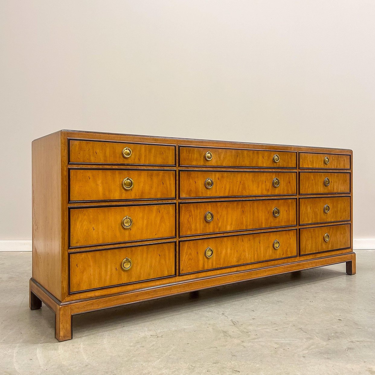 Drexel Heritage Avenues Burl Wood 12 Drawer Dresser | High Vintage