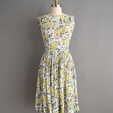 vintage 1950s Dress | Patty Petite Floral Print Spring Dress | Small 