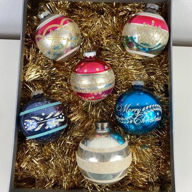 Vintage Stenciled Glass Ornaments Mixed Set of 6, Mica Snow Striped Ornaments, Merry Christmas with Holly, Stencil Crown Mercury Glass Ball 