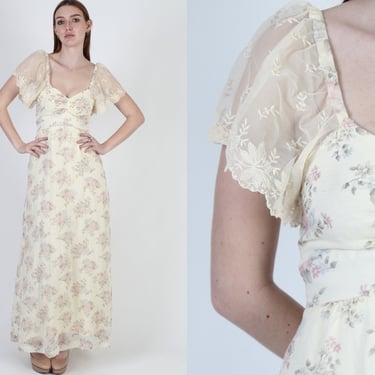 Romantic Rose Garden Dress, Vintage 70s Floral Lace Flutter Sleeves, Sweetheart Style Prairie Maxi Gown 