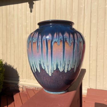 Bill Campbell Studio Art Pottery Drip Glaze Purple Pink Blue Vase 10.5” Tall 