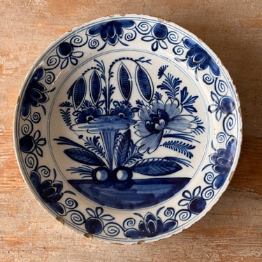 Delft Charger Holland. Circa 1800 IX