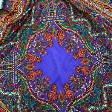 Vintage Scarf - Many Vivid Colors - Intricate Paisley Design - Light Weight Wool - Natural Fringed Edge - 40 Inches x 42 Inches - 