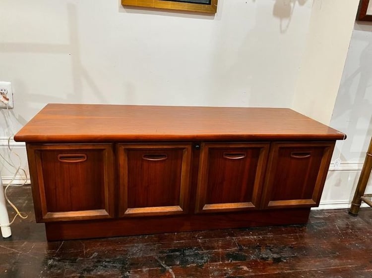 Walnut Lane cedar chest! 48” x 17” x 18” 