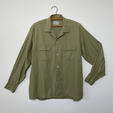 Vintage 1950s 50s Shirt Flap Pocket Loop Collar Cotton Olive Green Size Large 