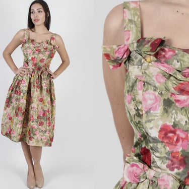 1950s Pretty Floral Bouquet Full Skirt Tiki Dress, Vintage Watercolor Print Rockabilly Outfit S M 