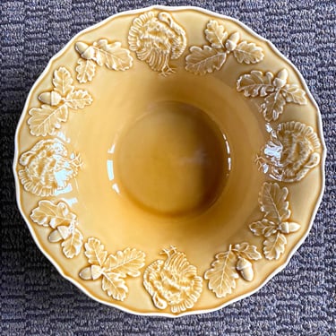 Soup Tureen, Sur La Table Acorn Oak Leaves Bowls~ Yellow Amber Carmel Harvest Thankgiving Turkey Soup, Apple Stuffing, Lidded Bowl Portugal 