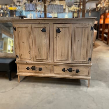 Large Storage Cabinet with Ivy Leaf and Vine Hardware