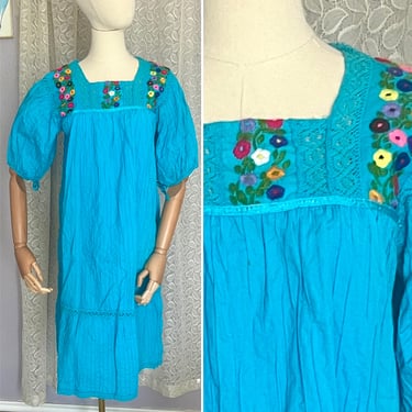Mexican Embroidered Dress, Tiny Tucks, Floral, Oaxaca, Cut Out Lace, Hippie Boho, Vintage 