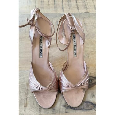 Vintage Manolo Blahnik Leather and Baby Pink Woven Vintage Manolo Blahnik Leather and Baby Pink Woven