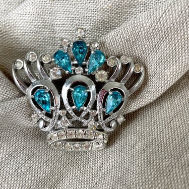 Lustern crown pin - aquamarine and pave crystals - 1940s vintage 