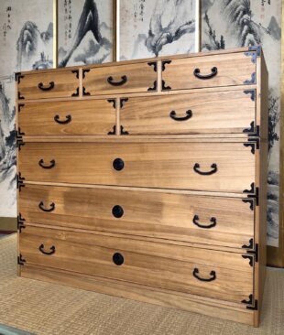 Japanese Isho Tansu, clothing Chest. Kuraya Japanese Antiques San